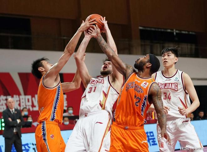 彼此之间仅 彼此之间仅