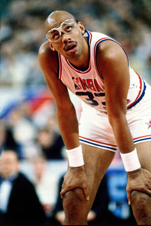 滚起经济雪 滚起经济雪